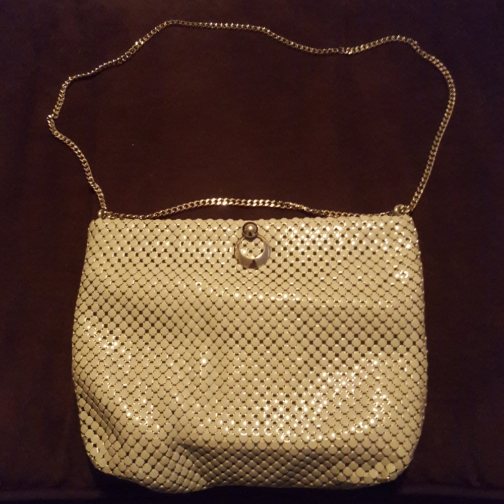 Whiting And Davis Sequin/Mesh Handbag - image 8